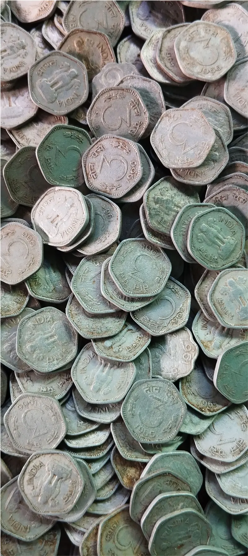 3 Paise Aluminium coin ( 1964 - 1971 ) Hexagonal Shape - 500