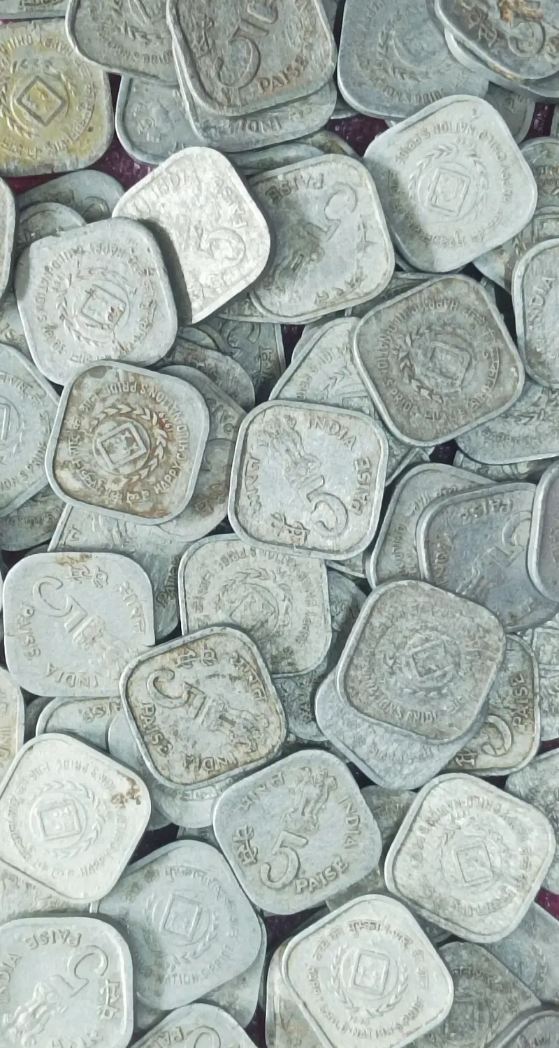 5 Paise Happy Child - Nation 's Pride International Year of Child Coin ( 1979 ) Square with rounded corners India - 10