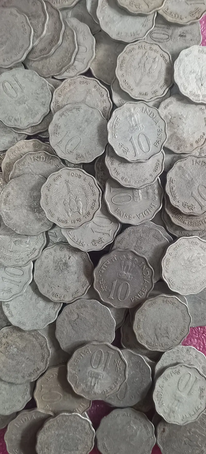 10 Paise Food And Work For All Coin (1976 ) , 12 Scalloped,India - 50