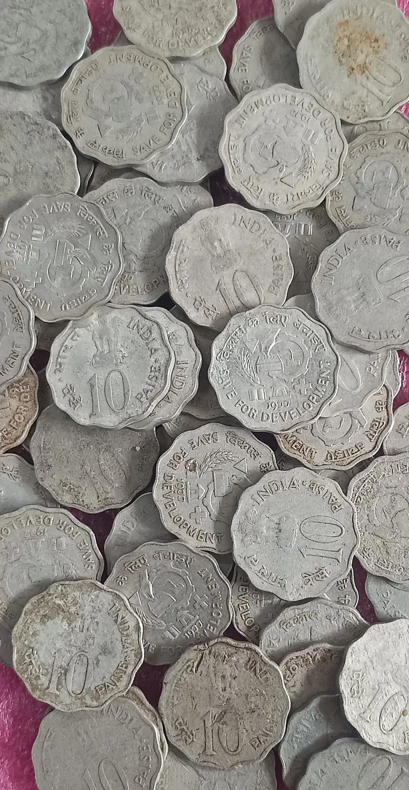 10 Paise Save For Development Coin ( 1977 ) 12 Scalloped,India - 1
