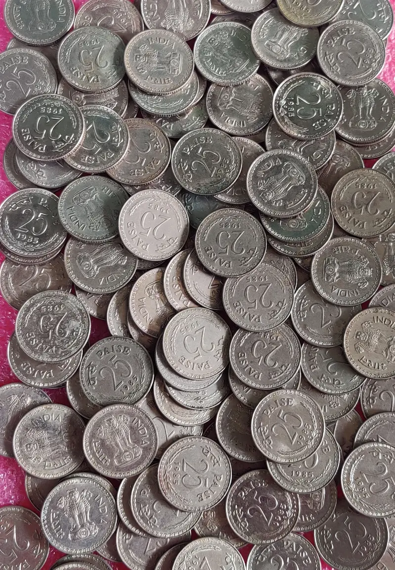 25 Paise Copper Nickel Coin UNC  ( 1972 - 1990 ), India - 10
