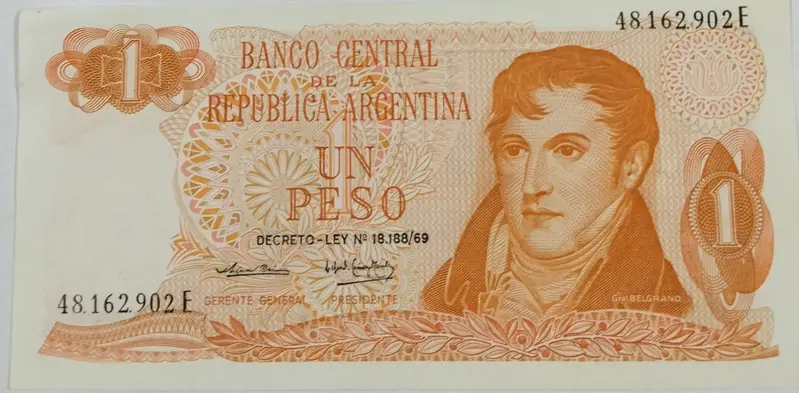 ARGENTINA - 1 PESO LEY - UNC & MINT CONDITION  ( 1970 ) - 1