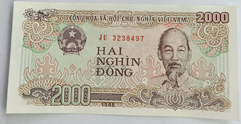 VIETNAM - 2000 DONG - UNC & MINT CONDITION - 1