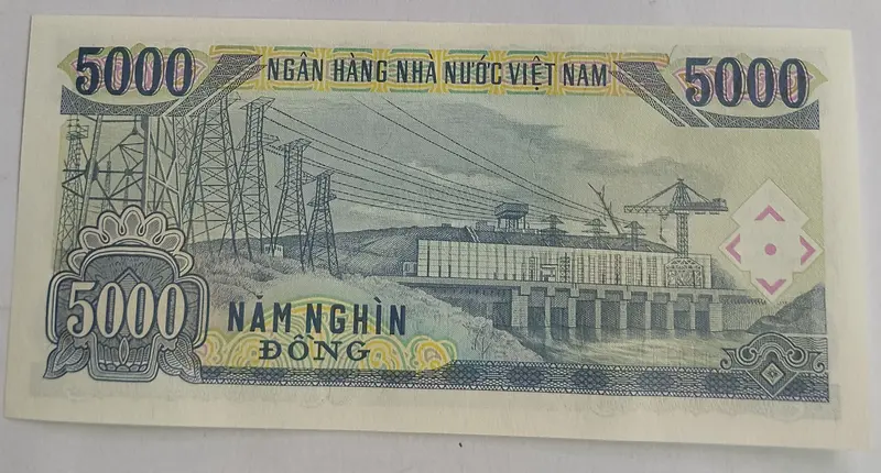 VIETNAM - 5000 DONG - UNC & MINT CONDITION - 1