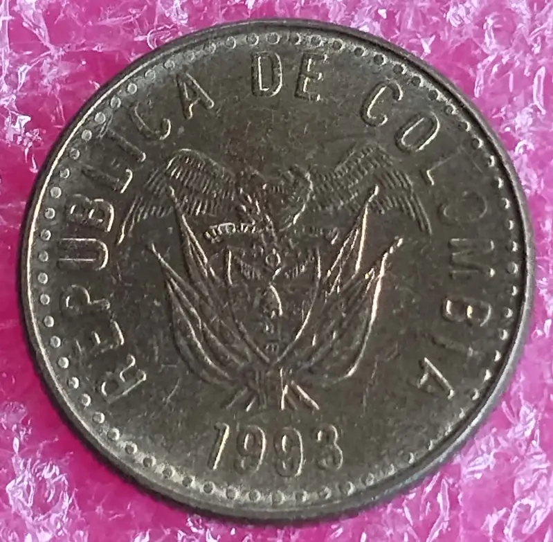 COLOMBIA - 5 PESOS COIN - UNC CONDITION (1993) - 1