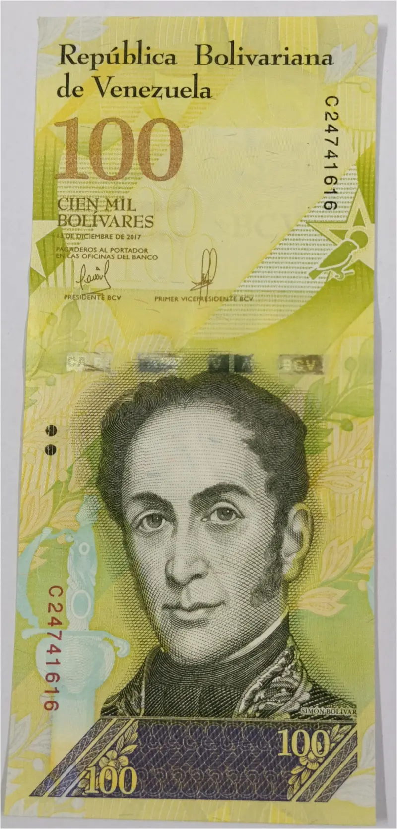 VENEZUELA - 100 BOLIVAR - UNC & MINT CONDITION (2017) - 1