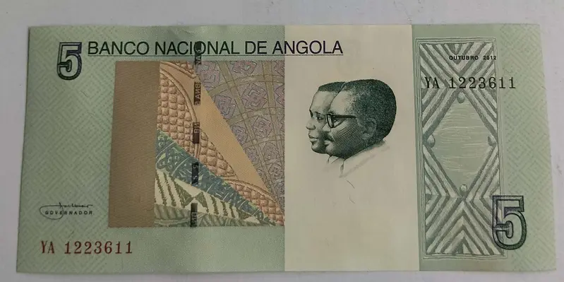 ANGOLA - 5 KWANZAS  -  POLIMER NOTE - UNC & MINT CONDITION - 1