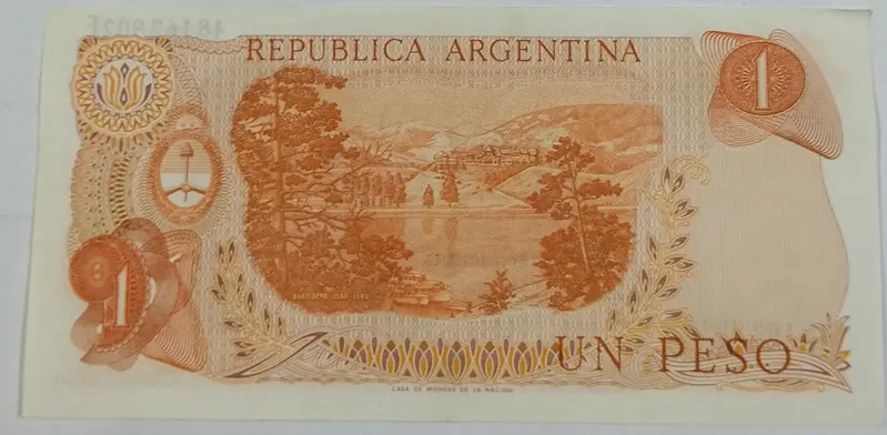 ARGENTINA - 1 PESO LEY - UNC & MINT CONDITION  ( 1970 ) - 1
