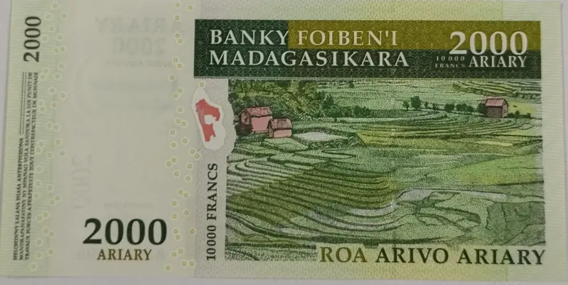MADAGASCAR - 2000 ARIARY - UNC & MINT CONDITION (2007) - 1