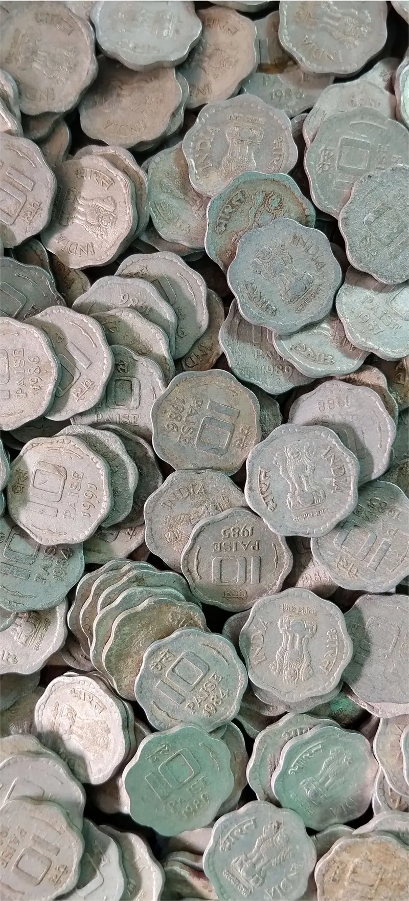 2 Paisa" coin. It was a standard circulation coin of the Republic of India. 