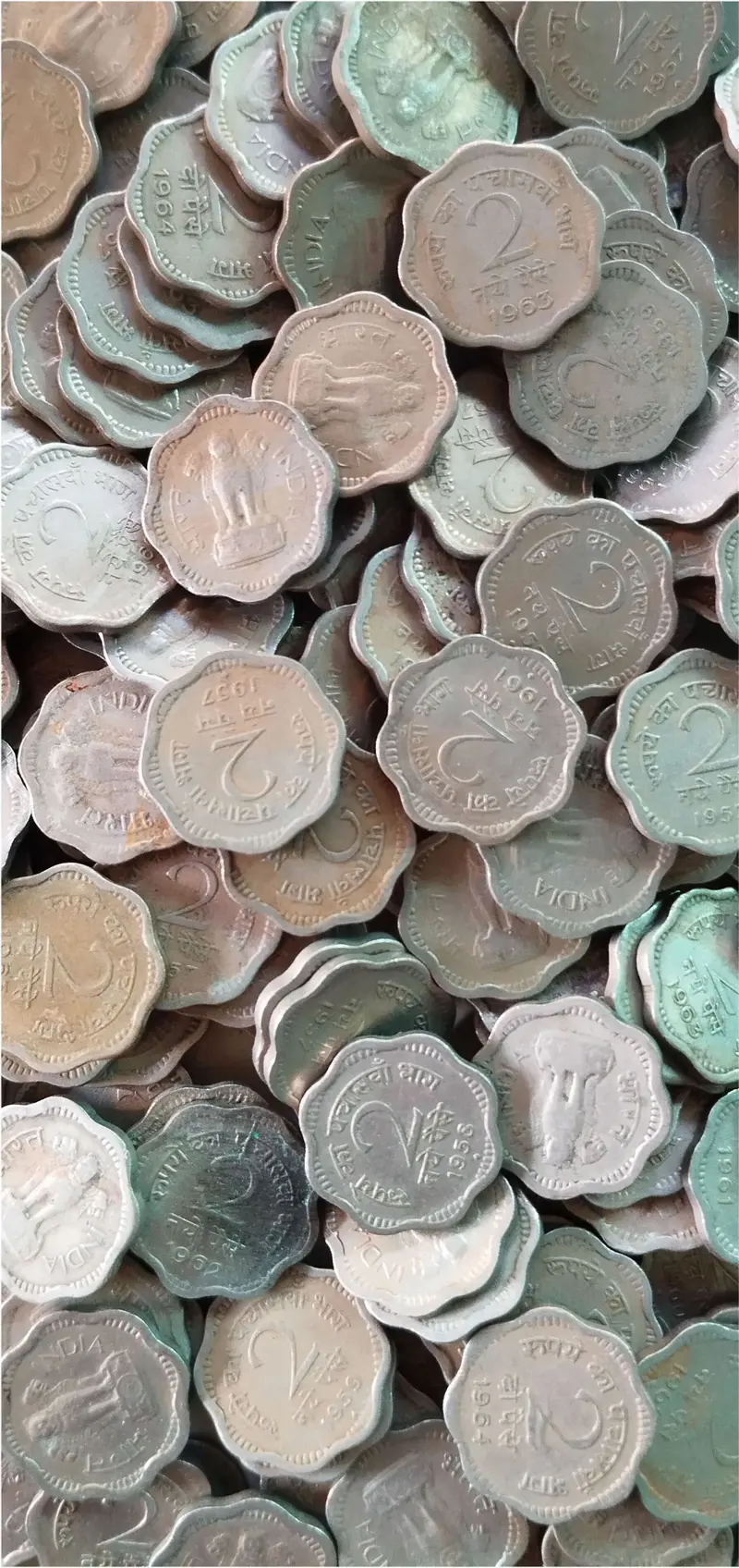 2 Paisa" coin. It was a standard circulation coin of the Republic of India. 